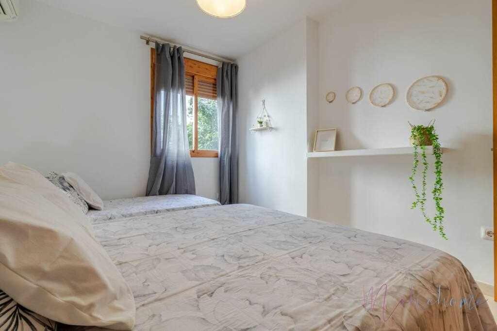 Apartamento 4 En Estadio Sevilla 8 Plazas Y Metro, Seville